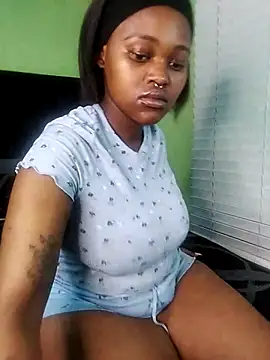 ThickPearlx23 online show from 10-16-25, 02:45