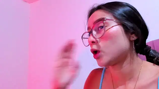 Snapshot of teffy_lee chatting on 01-18-25, 11:22 teffy lee online show from 01-18-25, 11:22