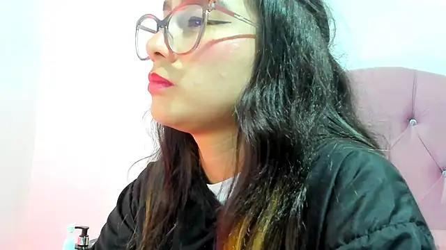 Snapshot of teffy_lee chatting on 02-01-25, 08:26 teffy lee online show from 02-01-25, 08:26