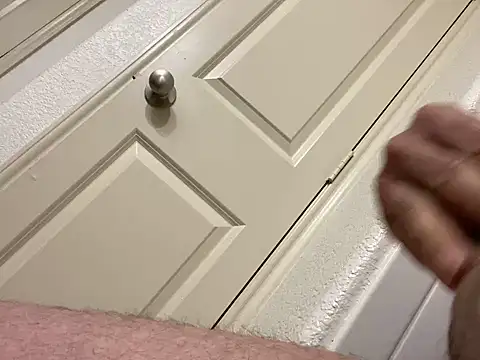 DuroMan25 online show from 12-11-24, 07:46