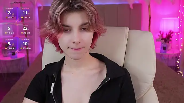 Snapshot of HaylaAmber chatting on 12-11-24, 01:49 HaylaAmber online show from 12-11-24, 01:49