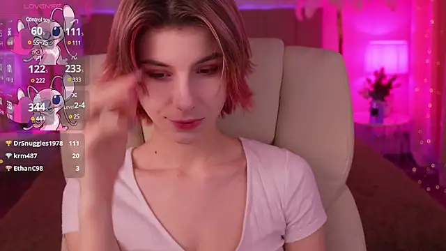 Snapshot of HaylaAmber chatting on 12-30-24, 07:15 HaylaAmber online show from 12-30-24, 07:15