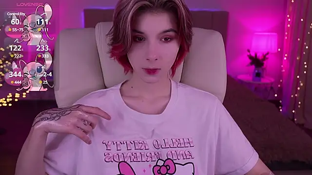 Snapshot of HaylaAmber chatting on 02-07-25, 06:56 HaylaAmber online show from 02-07-25, 06:56