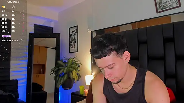 JadeSmiith  online show from 09-30-25, 10:04