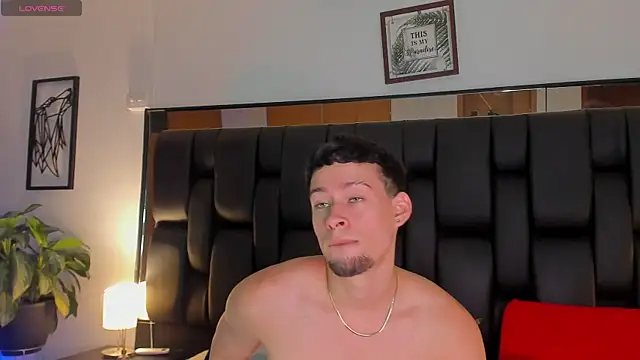 JadeSmiith  online show from 10-14-25, 10:21