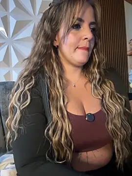 Snapshot of Ambarsexbutler chatting on 11-20-25, 09:25 Ambarsexbutler online show from 11-20-25, 09:25