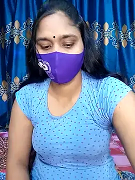 Snapshot of Hot_Maleka chatting on 02-12-25, 02:45 Hot Maleka online show from 02-12-25, 02:45