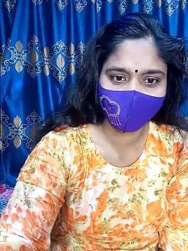 Snapshot of Hot_Maleka chatting on 02-16-25, 02:53 Hot Maleka online show from 02-16-25, 02:53