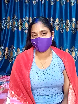 Snapshot of Hot_Maleka chatting on 02-19-25, 01:51 Hot Maleka online show from 02-19-25, 01:51