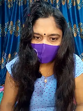 Snapshot of Hot_Maleka chatting on 02-26-25, 01:53 Hot Maleka online show from 02-26-25, 01:53