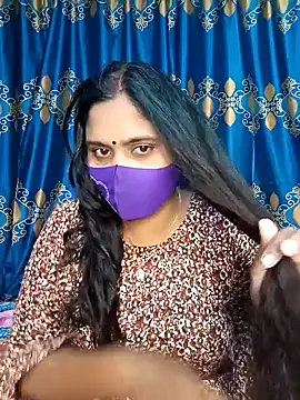 Snapshot of Hot_Maleka chatting on 02-26-25, 12:25 Hot Maleka online show from 02-26-25, 12:25