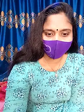 Snapshot of Hot_Maleka chatting on 03-07-25, 01:40 Hot Maleka online show from 03-07-25, 01:40