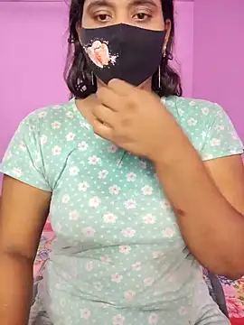 Snapshot of Hot_Maleka chatting on 10-04-25, 02:04 Hot Maleka online show from 10-04-25, 02:04