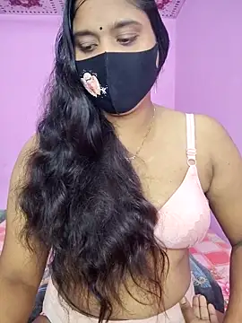 Snapshot of Hot_Maleka chatting on 10-08-25, 02:09 Hot Maleka online show from 10-08-25, 02:09