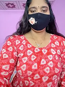 Snapshot of Hot_Maleka chatting on 10-10-25, 01:26 Hot Maleka online show from 10-10-25, 01:26