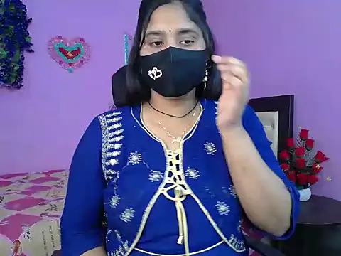 Hot Maleka online show from 03-12-26, 04:46