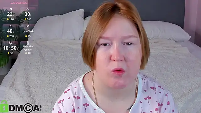 Sara Robinson online show from 11-19-25, 03:06