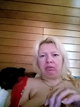 Snapshot of Lauri_scherri chatting on 09-27-25, 11:48 Lauri scherri online show from 09-27-25, 11:48