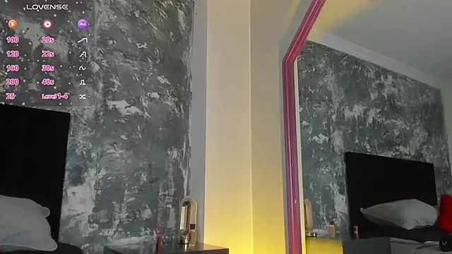 Snapshot of AuroraRojas chatting on 01-13-25, 10:03 AuroraRojas online show from 01-13-25, 10:03