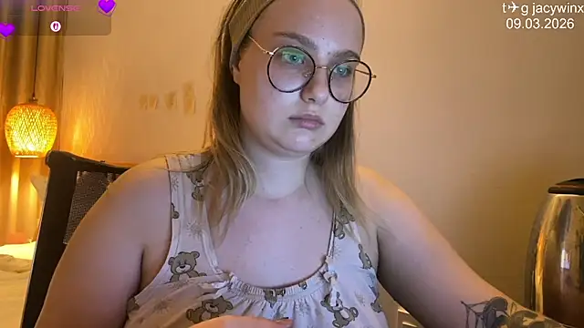 JacyWinslat online show from 03-09-26, 02:21