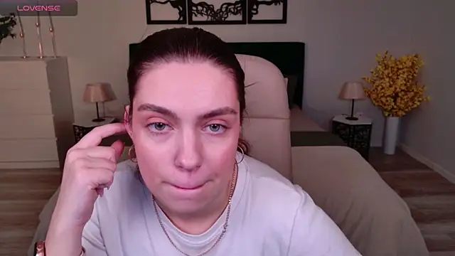 DaniellaLovely online show from 11-14-25, 11:09