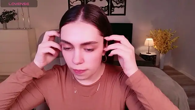 DaniellaLovely online show from 12-14-25, 11:04