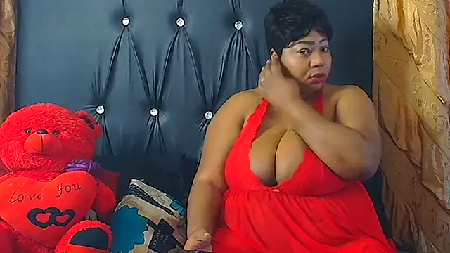 HUMONGUOUSTITSS online show from 11-13-25, 08:35