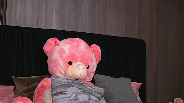 CataleyaKirk online show from 12-17-24, 04:43