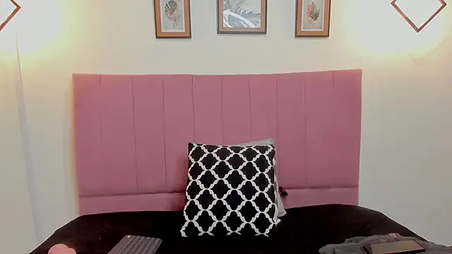 KRYSTENMOON online show from 03-16-25, 11:27