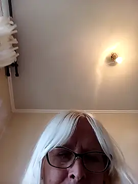 Snapshot of Rousmk1 chatting on 12-02-24, 08:00 Rousmk1 online show from 12-02-24, 08:00