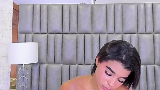 TiaraRosse online show from 02-11-25, 07:54