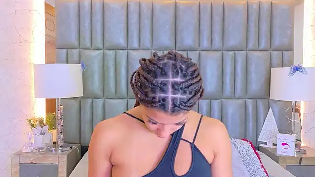 TiaraRosse online show from 02-12-26, 04:07