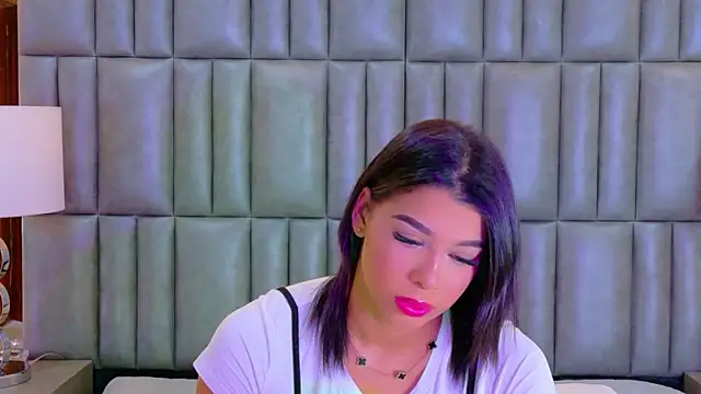 TiaraRosse online show from 02-26-26, 01:10