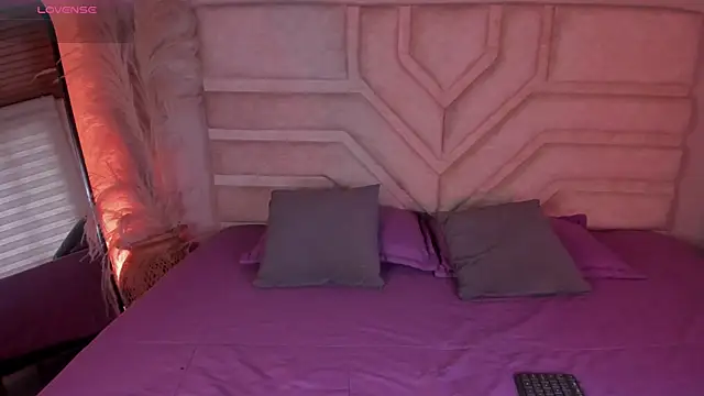 Rebeca Williams  online show from 01-11-26, 08:03