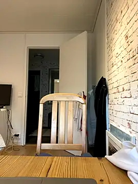 Snapshot of Gaby_pinheirO chatting on 10-20-25, 08:59 Gaby pinheirO online show from 10-20-25, 08:59