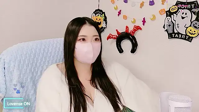 yukinko o  online show from 10-28-25, 02:09