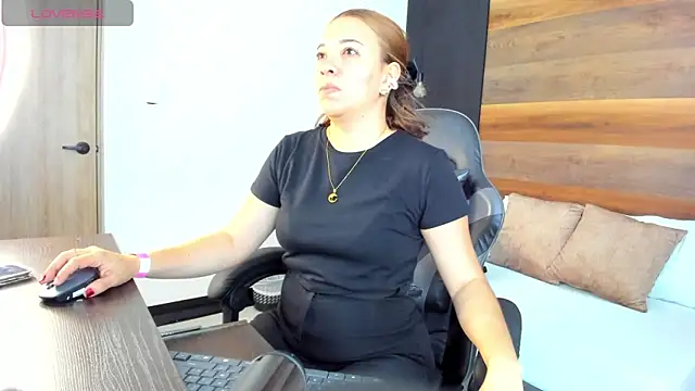 alma fenix online show from 09-22-25, 12:18