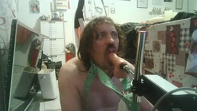 cyril020202 online show from 10-29-25, 05:47