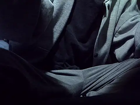 Snapshot of Ray175oo chatting on 01-28-25, 03:57 Ray175oo online show from 01-28-25, 03:57