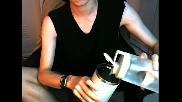 Snapshot of Ray175oo chatting on 10-09-25, 01:09 Ray175oo online show from 10-09-25, 01:09