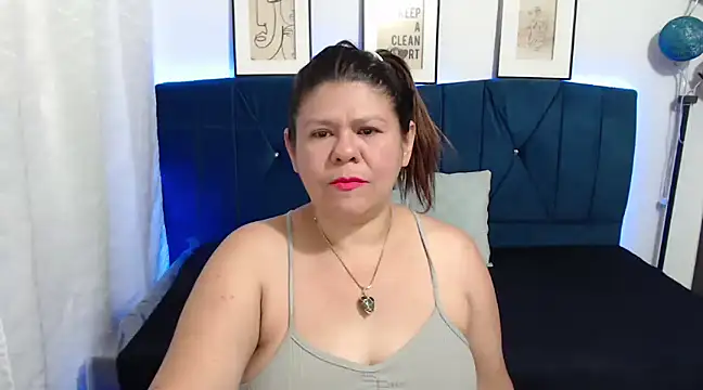 NATHYHOTT online show from 12-02-24, 04:42
