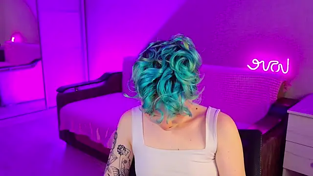 Snapshot of School_Love chatting on 12-02-24, 01:13 School Love online show from 12-02-24, 01:13