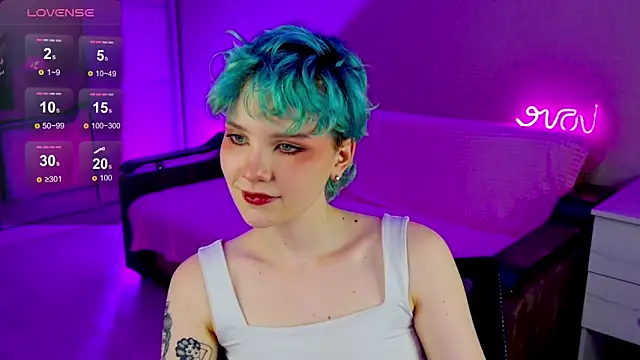 Snapshot of School_Love chatting on 12-09-24, 04:15 School Love online show from 12-09-24, 04:15