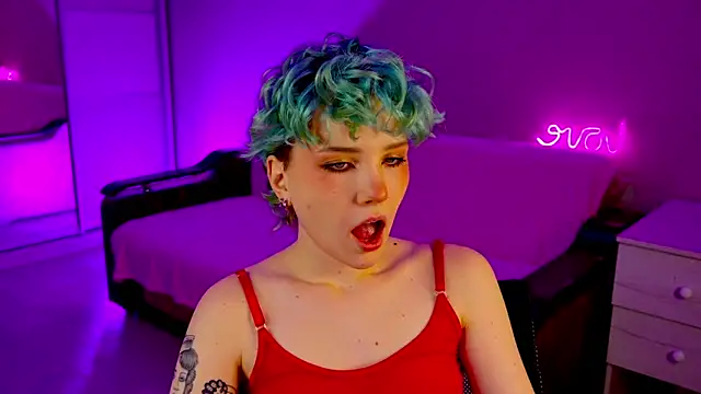 Snapshot of School_Love chatting on 12-11-24, 01:17 School Love online show from 12-11-24, 01:17