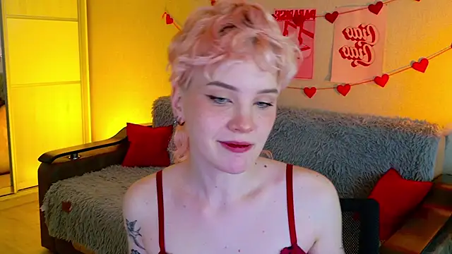 Snapshot of School_Love chatting on 10-01-25, 11:16 School Love online show from 10-01-25, 11:16