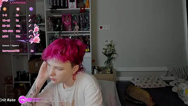 School Love online show from 12-23-25, 07:39