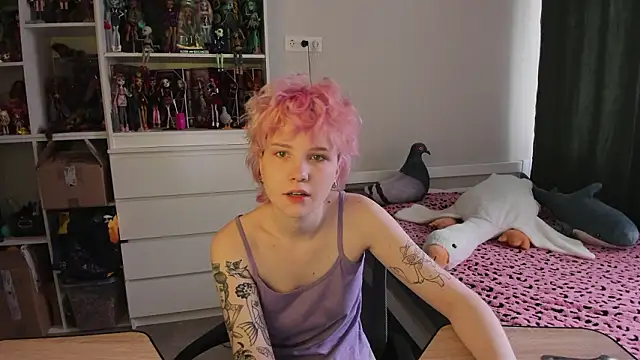 Snapshot of School_Love chatting on 03-19-26, 07:12 School Love online show from 03-19-26, 07:12