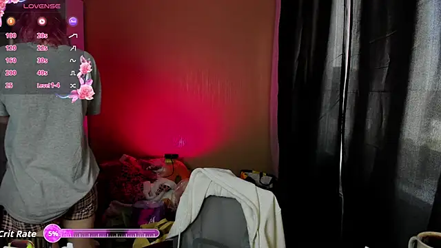 Snapshot of School_Love chatting on 04-12-26, 07:13 School Love online show from 04-12-26, 07:13