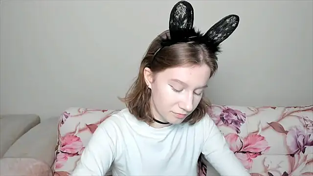 EnigmaSee online show from 12-16-24, 02:25