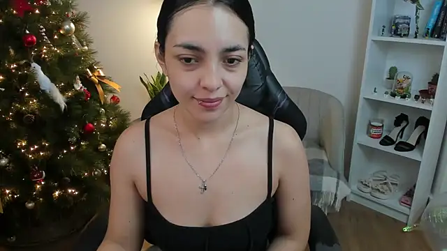  BellaEvans  online show from 12-05-25, 05:49